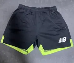 new balance ハーフパンツ 130cm 黒/緑　kids