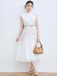 【新品未使用】セルフォード　CELFORD パネルフラワーワンピース　サイズ36