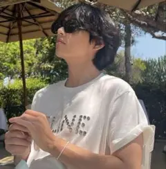 BTS テテ 着用 23SS セリーヌ スタッズロゴ Tシャツ XSのサムネイル