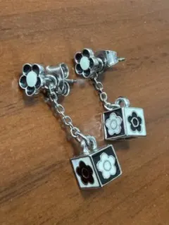 MARY QUANT マリークヮント マリクワ ピアス