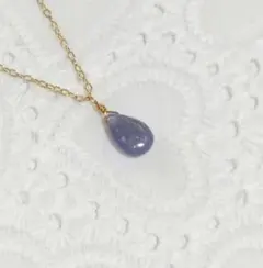 タンザナイトのネックレス　ゴールド　天然石　スムース　ペンダント　ワイヤー