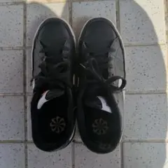 Nike ブラック スニーカー