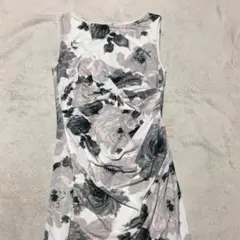 【匿名配送】ローラアシュレイ カシュクールロングワンピースノースリーブ 花柄総柄