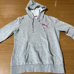 PUMA パーカー　トレーナー　薄手　サイズL 女の子150から155くらいのサムネイル