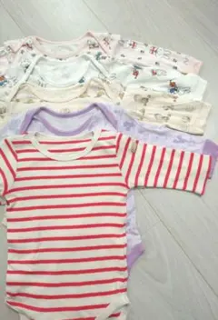 UNIQLO*赤ちゃん本舗＊長袖ロンパース 肌着 70cm