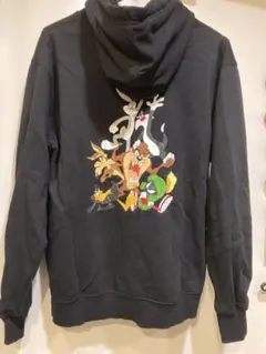 美品ルーニー・テューンズ フード付きパーカーM