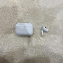 AirPods Pro第二世代　充電器と左耳のみ