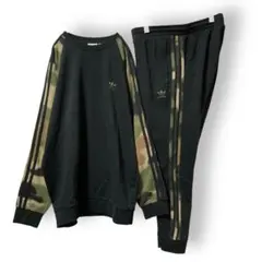 adidas originals カモフラ 袖ストライプ スウェッセットアップ