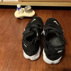 Nike エアリフト　リトル