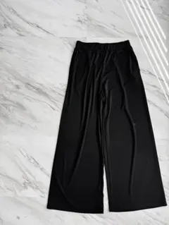 美品　黒　ブラック　パンツ　楽　さらっと　ウエストゴム