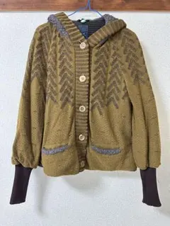 フード付きブルゾン