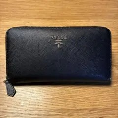 PRADA 長財布
