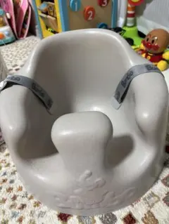 Bumbo バンボ ベビーソファ 専用腰ベルト入りのサムネイル