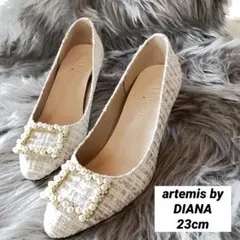 美品♪アルテミス バイ ダイアナ ビジューバックルパンプス パール ツイード