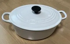 LE CREUSET ホワイト オーバル25 - メルカリ