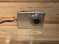 【値下げ中】CASIO EX-Z600 コンパクトデジタルカメラ シルバー 値下げ中】CASIO EX-Z600 コンパクトデジタルカメラ シルバー