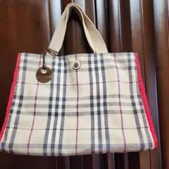 BURBERRYロンドンノバチェックトートバッグ