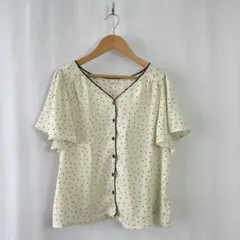 ナイスクラップ ドット柄 Vネック ブラウス フリル袖 アイボリー F