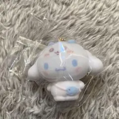 【新品】シークレットフロッキー　マスコットチャーム　シナモロール×ハチワレ