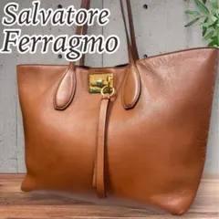 美品❣️ フェラガモ　トートバッグ　ガンチーニ　ゴールド金具　ブラウン　レザー
