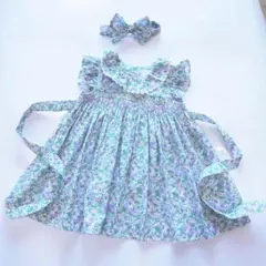 新品　スモッキングワンピース　小花柄　ヘアバンド付き　清楚　派手　結婚式　組曲似