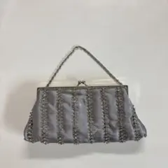 ビーズ装飾 グレー サテン クラッチバッグ