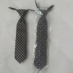 キッズ用 黒と白のドットネクタイ