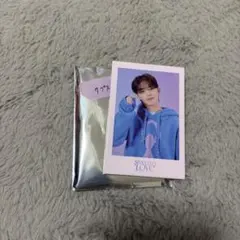 SEVENTEEN LOVE スクエア缶バッジ　エスクプス