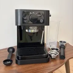 ① ジャンク品 デロンギ コーヒー エクスプレッソマシン - メルカリ