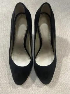 パンプス　黒　フォーマル　スエード