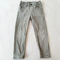 ユニクロ　ズボン　パンツ　カーキズボン　110cm