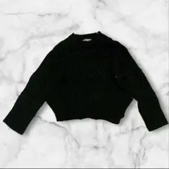 ショート丈ニット