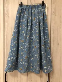 Te chichiテチチ　花柄フレアスカート