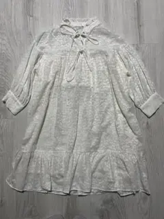 ★新品★タグ付きAG by aquagirl Mサイズ 白　チュニックのサムネイル