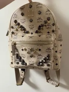 正規品 3回のみ使用 極美品 MCMリュック - メルカリ