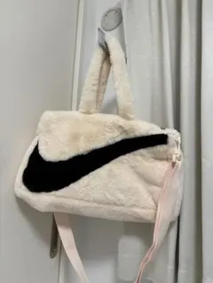 Nike ファー トートバッグ ピンク