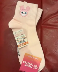 TWICE LOVELYS 靴下 ソックス モブリー　モモ　しまむらのサムネイル