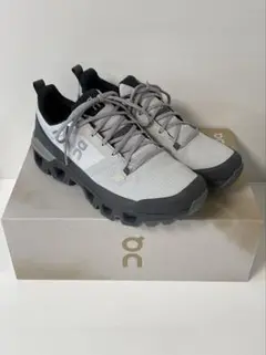 【未使用】オン On クラウドワンダー ウォータープルーフ