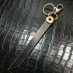 新喜皮革コードバン ロングキーホルダー Lee Lightning タックボタン