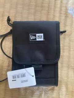 NEW ERA ブラック サコッシュ