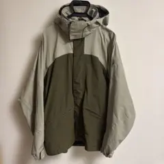 h*o様 00's Burton マウンテンパーカーのサムネイル