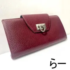 Salvatore Ferragamo フェラガモ 長財布 ガンチーニ ボルドー - メルカリ