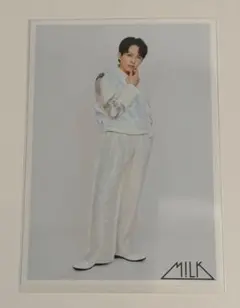 M!LK 生写真 63杯目 吉田仁人 リムレス 立ち姿