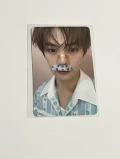 ZB1ゼベワン　5集 applemusic 特典トレカ 動物絆創膏　キムギュビン