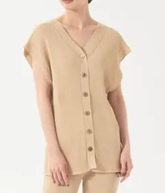 qualite　カリテ　 2WAYリブニットベスト 36 美品　ベージュ　美品のサムネイル