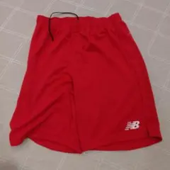 値下げ！ニューバランス　ハーフパンツ　サッカー　レッド　XLのサムネイル