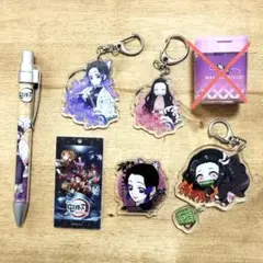 鬼滅の刃 キーホルダー バッジ シャーペン しのぶ 禰豆子 無限列車映画特典