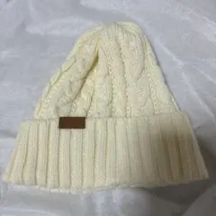 ケーブル編み ニット