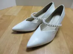 【わけあり】マフモフ★パールストラップ パンプス 白 LL／25.0cm