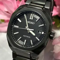 【極美品】セイコー アストロン ネクスター ブラックチタン SBXY083のサムネイル